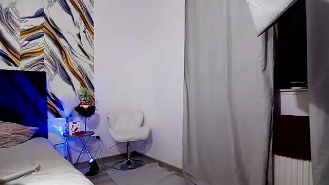 AliceMontroses online show from February 20, 4:40 pm