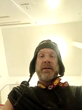 Snapshot of Mrdano0000 chatting on December 22, 1:24 am Mrdano0000 online show from December 22, 1:24 am