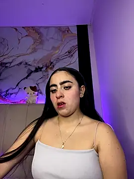 Snapshot of Elha_20 chatting on September 24, 8:12 pm Elha 20 online show from September 24, 8:12 pm