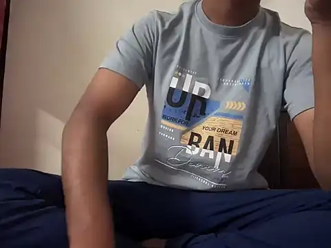 bossyjuicy online show from December 18, 6:36 pm