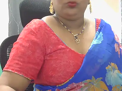 Snapshot of Nisha-telugu chatting on July 9, 12:20 pm Nisha-telugu online show from July 9, 12:20 pm
