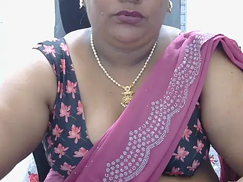 Snapshot of Nisha-telugu chatting on July 18, 6:01 pm Nisha-telugu online show from July 18, 6:01 pm