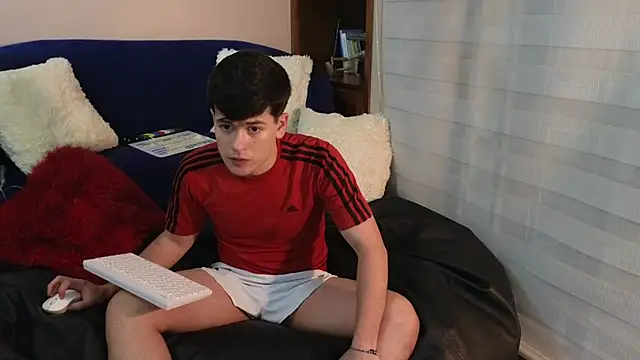 tightncuteass online show from February 24, 11:25 pm