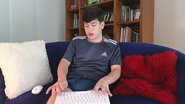 tightncuteass online show from March 21, 8:23 pm