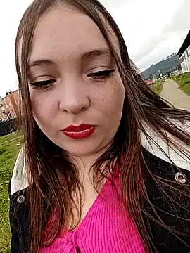 Snapshot of Lunna_azul chatting on September 20, 2:07 pm Lunna azul online show from September 20, 2:07 pm