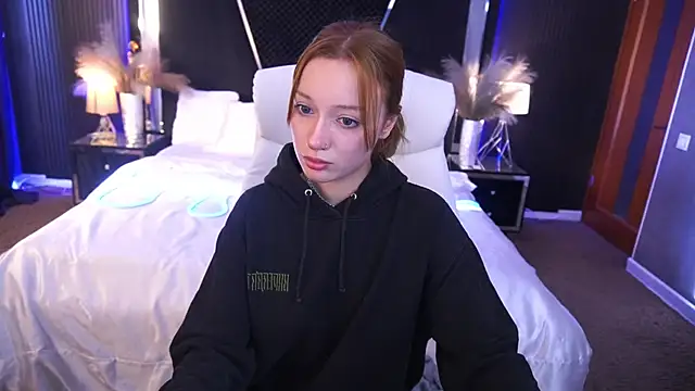 FoxyMayy online show from October 7, 12:46 pm