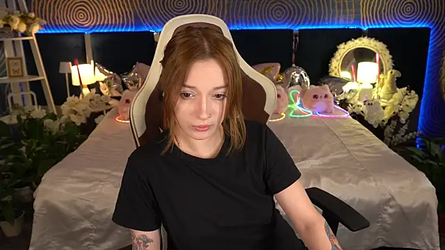 FoxyMayy online show from June 13, 1:09 pm