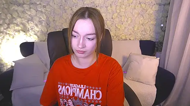 FoxyMayy online show from June 14, 7:49 pm