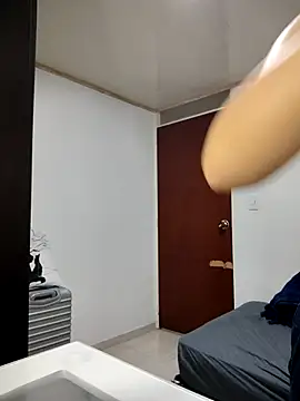 Snapshot of valen-sexx chatting on October 31, 10:33 pm valen-sexx online show from October 31, 10:33 pm