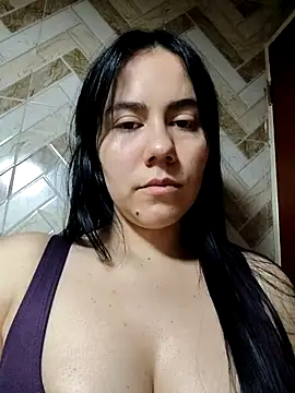 Snapshot of valen-sexx chatting on November 15, 3:04 am valen-sexx online show from November 15, 3:04 am