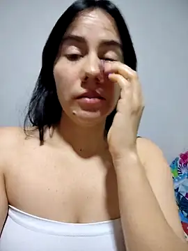 Snapshot of valen-sexx chatting on November 21, 4:00 am valen-sexx online show from November 21, 4:00 am