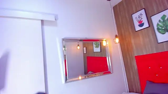 Snapshot of big-tyler chatting on October 21, 7:47 pm big-tyler online show from October 21, 7:47 pm