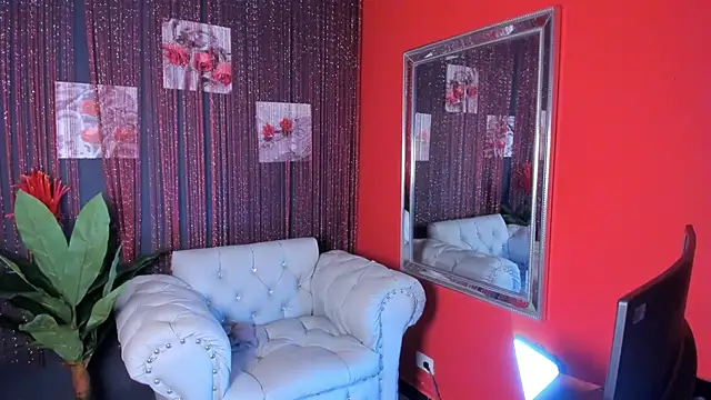 Snapshot of big-tyler chatting on November 13, 5:45 pm big-tyler online show from November 13, 5:45 pm