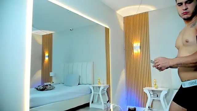 Snapshot of big-tyler chatting on January 9, 7:48 pm big-tyler online show from January 9, 7:48 pm