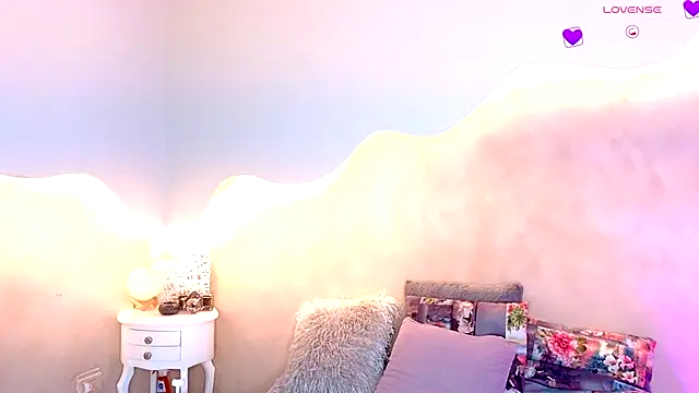 Kloee 12 online show from October 27, 7:07 pm