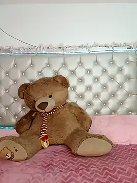 ZARAY 1118 online show from October 25, 9:31 pm