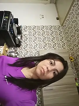 Snapshot of vanessa-titisM chatting on November 9, 11:14 pm vanessa-titisM online show from November 9, 11:14 pm