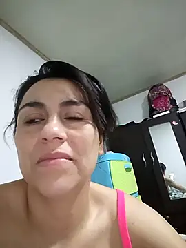 Snapshot of vanessa-titisM chatting on November 16, 11:32 pm vanessa-titisM online show from November 16, 11:32 pm