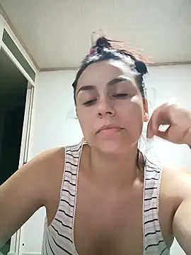 vanessa-titisM online show from March 16, 4:18 am