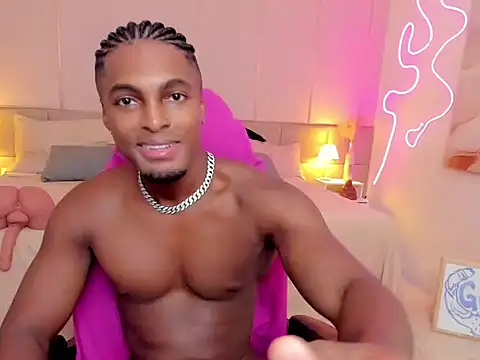 Snapshot of SoHighAngel chatting on February 12, 9:54 pm SoHighAngel online show from February 12, 9:54 pm