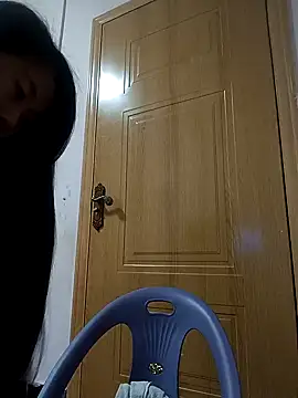 Snapshot of luy-xinh02 chatting on November 4, 2:05 pm luy-xinh02 online show from November 4, 2:05 pm