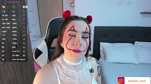 isabella sea  online show from October 2, 1:34 am