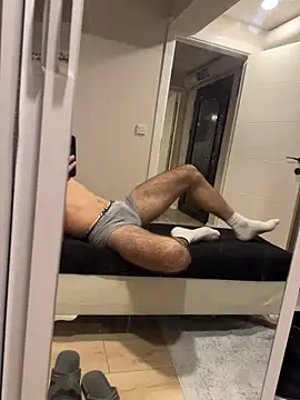 Snapshot of Sovaisback chatting on November 25, 10:32 pm Sovaisback online show from November 25, 10:32 pm