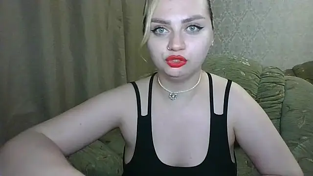 Snapshot of Oryneli chatting on July 14, 10:37 pm Oryneli online show from July 14, 10:37 pm