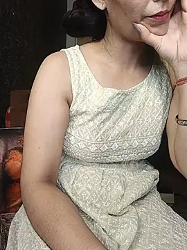 Neha Singh92 online show from July 16, 5:52 pm