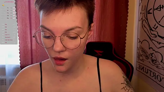 KrisNeal online show from October 11, 9:41 am