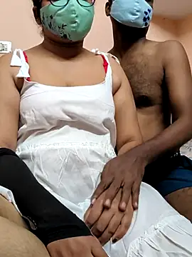 Snapshot of preethi-lovely chatting on October 8, 5:38 am preethi-lovely online show from October 8, 5:38 am