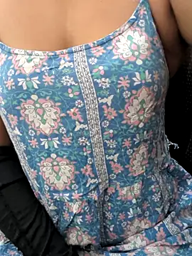 Snapshot of preethi-lovely chatting on November 29, 5:32 am preethi-lovely online show from November 29, 5:32 am