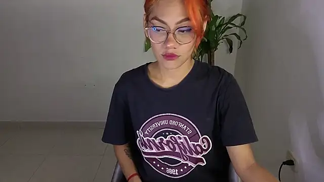 alejandrajade online show from November 7, 7:52 am