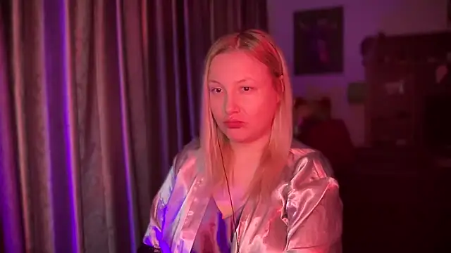 BikiHellena online show from April 9, 6:19 am