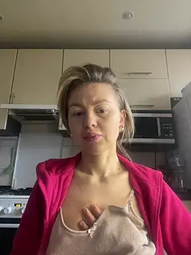 MartaLuna  online show from January 10, 10:17 am