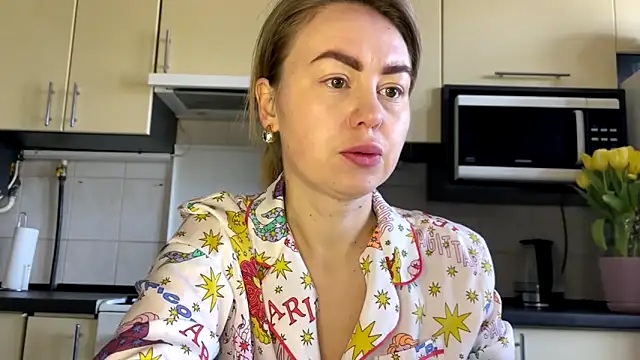 MartaLuna  online show from March 13, 8:32 am