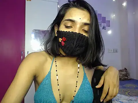 Snapshot of Sweetangle24 chatting on September 21, 12:45 am Sweetangle24 online show from September 21, 12:45 am