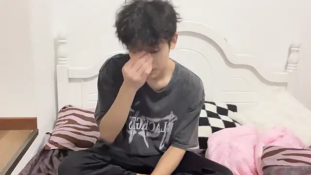 Snapshot of yangyang-2563 chatting on September 20, 12:06 pm yangyang-2563 online show from September 20, 12:06 pm