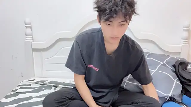 Snapshot of yangyang-2563 chatting on September 28, 7:14 am yangyang-2563 online show from September 28, 7:14 am