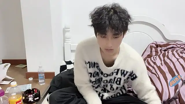 Snapshot of yangyang-2563 chatting on October 6, 1:41 pm yangyang-2563 online show from October 6, 1:41 pm