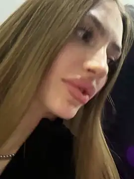 Elizabeth Tay online show from March 13, 6:36 pm