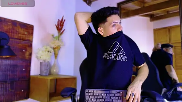 JhosuaVega online show from April 10, 2:06 am