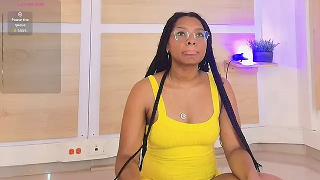 ValeryCortezm online show from November 3, 2:07 pm