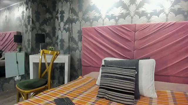 VictoriaQueen Fg online show from October 21, 1:23 pm