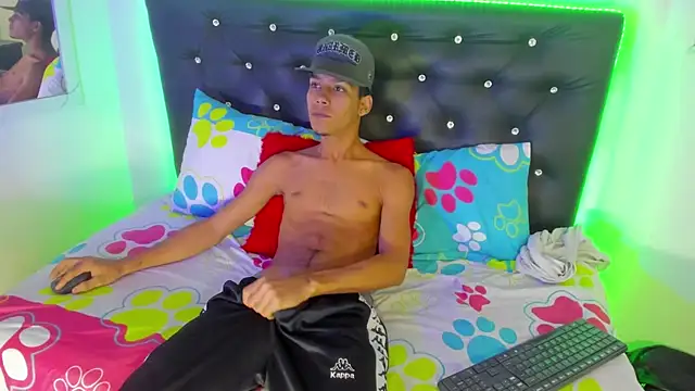 Snapshot of xxKamadevaxx chatting on September 26, 12:42 pm xxKamadevaxx online show from September 26, 12:42 pm