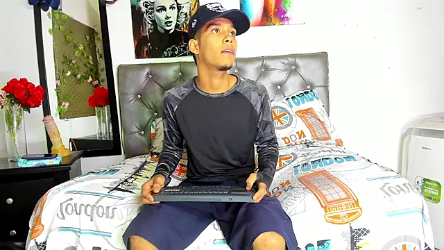 Snapshot of xxKamadevaxx chatting on November 10, 12:26 pm xxKamadevaxx online show from November 10, 12:26 pm