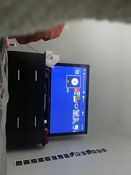 Snapshot of squirtmedaddy chatting on October 19, 2:12 am squirtmedaddy online show from October 19, 2:12 am