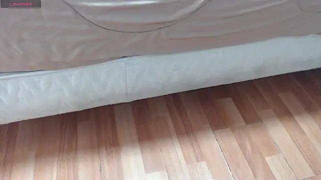 Snapshot of Shantal__G chatting on October 1, 5:19 pm Shantal G online show from October 1, 5:19 pm