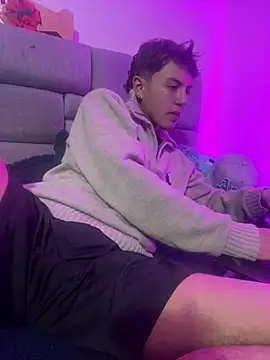 NaytonFreeman online show from January 9, 11:35 am