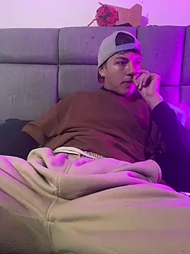 NaytonFreeman online show from February 20, 12:16 pm